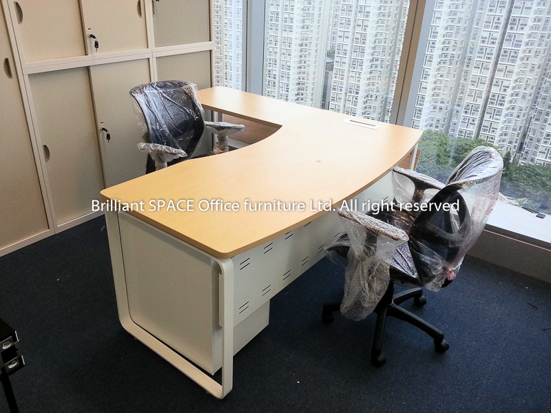Fan shaped workstation